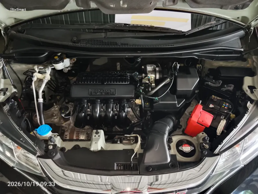 Foto Mobil Bekas Mesin Honda Jazz 1.5 RS tahun 2019