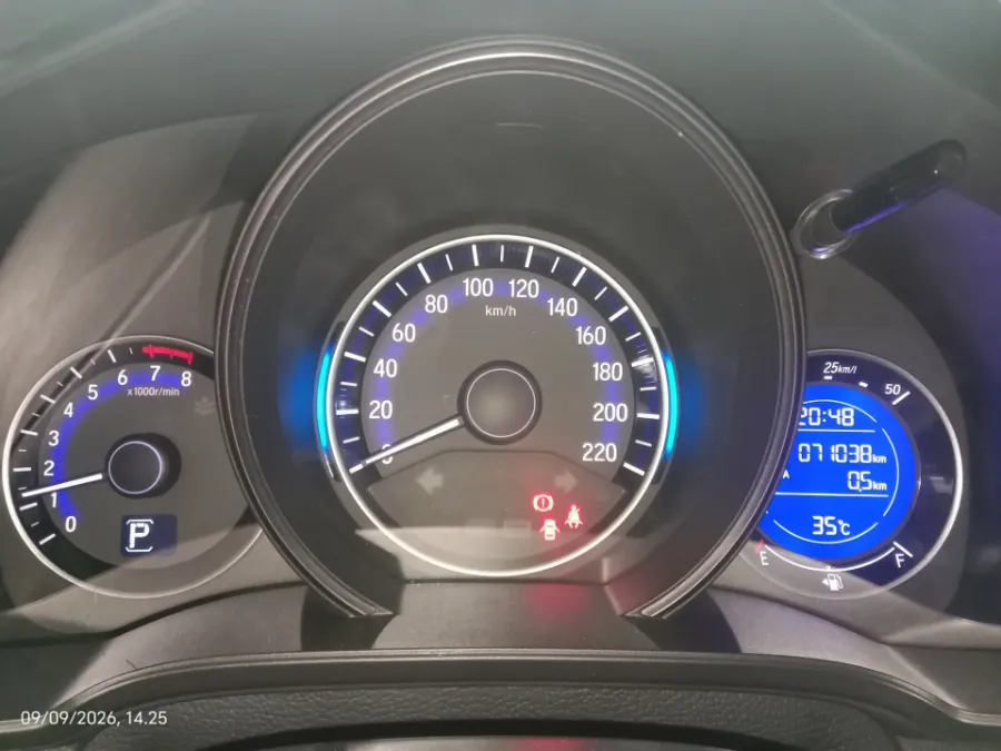 Foto Mobil Bekas Odometer Honda Jazz 1.5 RS tahun 2019