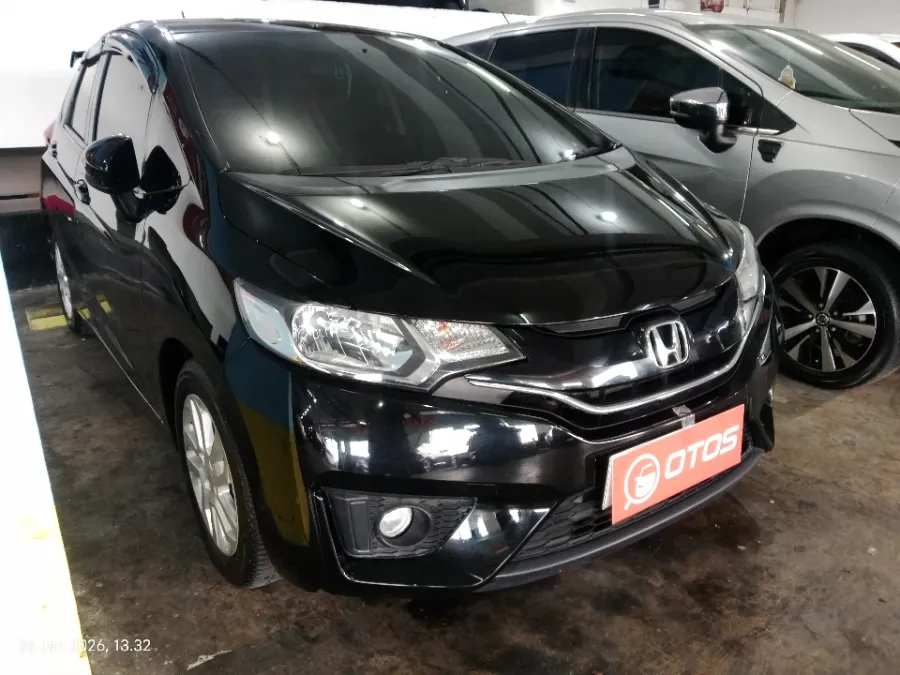 Foto Mobil Bekas Kanan Depan Honda Jazz 1.5 S tahun 2018