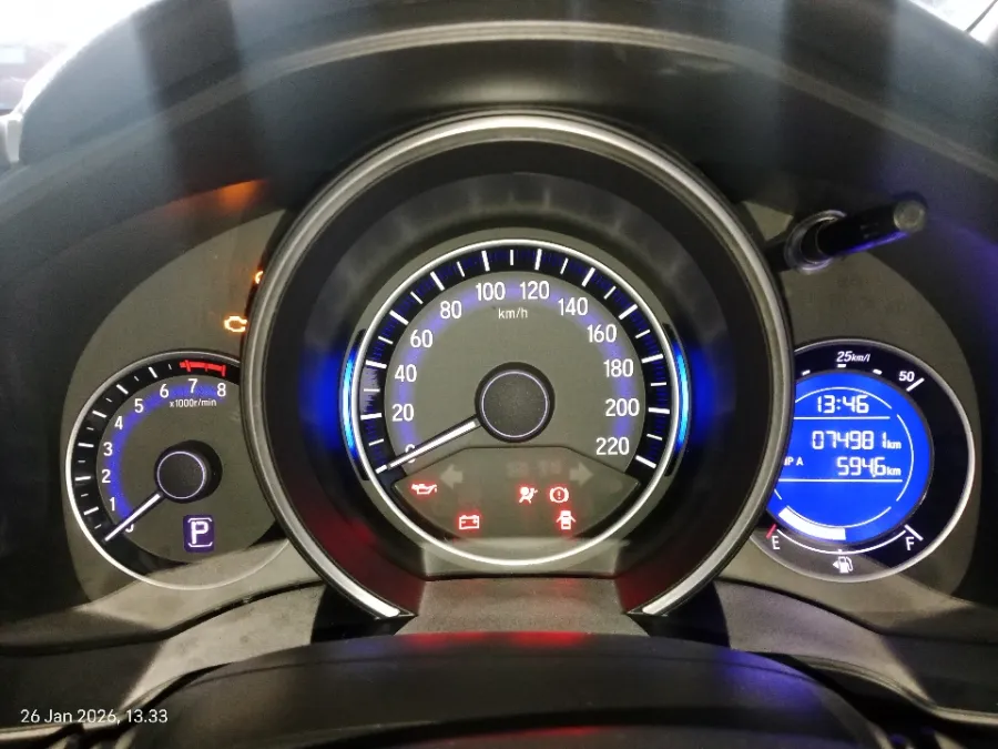 Foto Mobil Bekas Odometer Honda Jazz 1.5 S tahun 2018