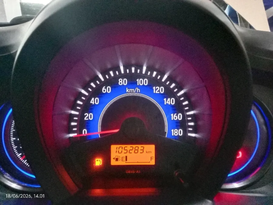 Foto Mobil Bekas Odometer Honda Mobilio 1.5 E tahun 2014