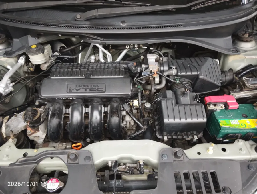 Foto Mobil Bekas Mesin Honda Mobilio 1.5 E tahun 2016