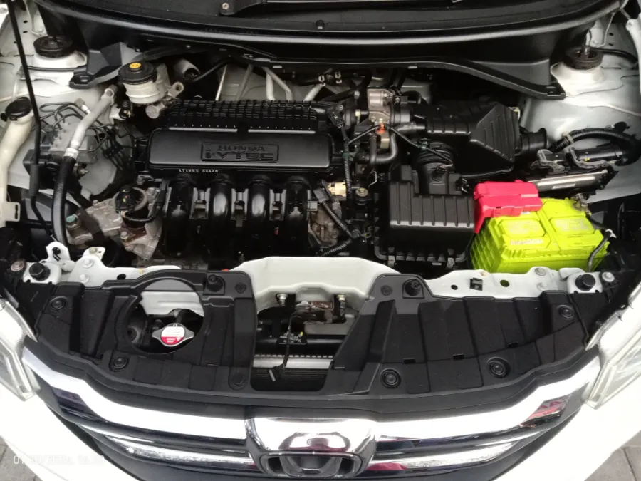 Foto Mobil Bekas Mesin Honda Mobilio 1.5 E tahun 2017