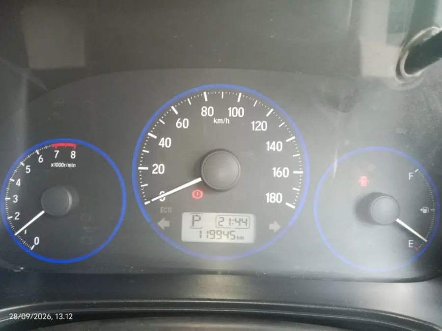 Foto Mobil Bekas Odometer Honda Mobilio 1.5 E tahun 2017