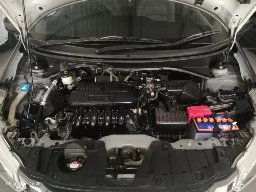 Foto Mobil Bekas Mesin Honda Mobilio 1.5 E tahun 2018