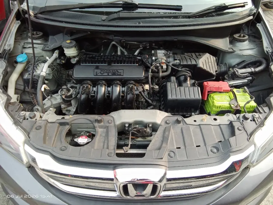 Foto Mobil Bekas Mesin Honda Mobilio 1.5 E tahun 2018