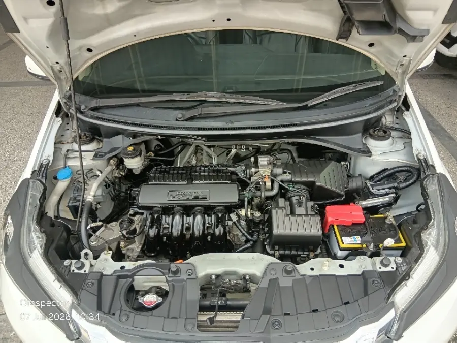 Foto Mobil Bekas Mesin Honda Mobilio 1.5 E tahun 2019