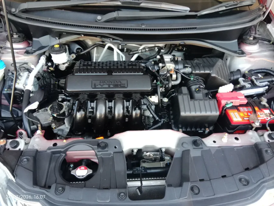 Foto Mobil Bekas Mesin Honda Mobilio 1.5 E tahun 2019