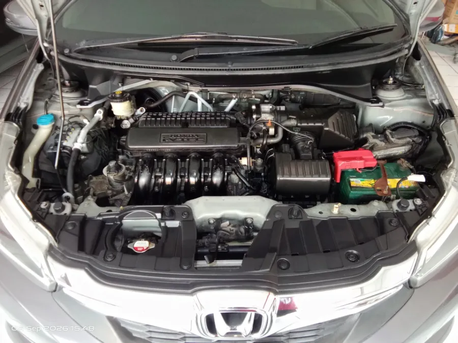 Foto Mobil Bekas Mesin Honda Mobilio 1.5 E tahun 2019