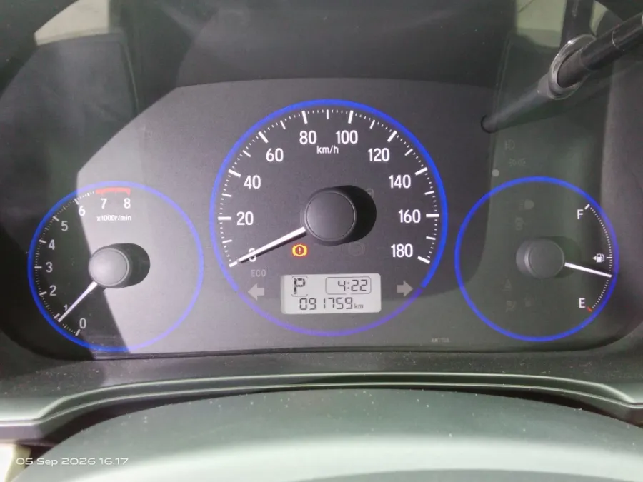 Foto Mobil Bekas Odometer Honda Mobilio 1.5 E tahun 2019