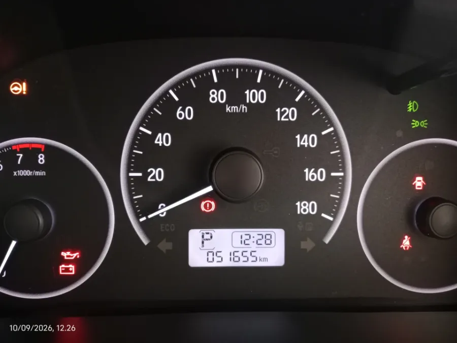 Foto Mobil Bekas Odometer Honda Mobilio 1.5 E tahun 2019