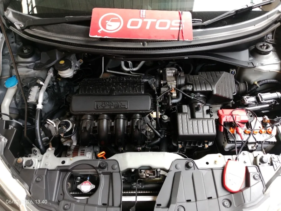 Foto Mobil Bekas Mesin Honda Mobilio 1.5 E tahun 2021