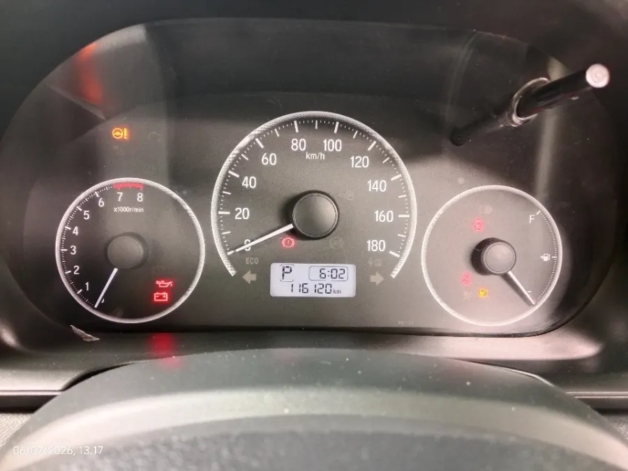 Foto Mobil Bekas Odometer Honda Mobilio 1.5 E tahun 2021