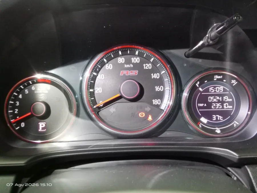 Foto Mobil Bekas Odometer Honda Mobilio 1.5 RS tahun 2020
