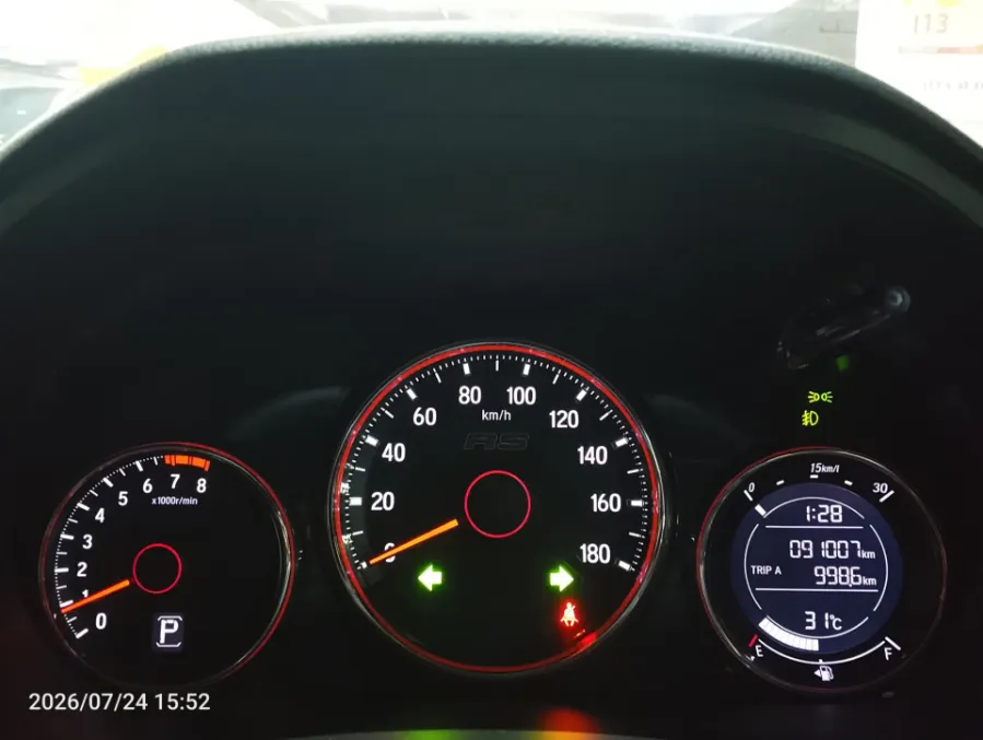Foto Mobil Bekas Odometer Honda Mobilio 1.5 RS tahun 2021