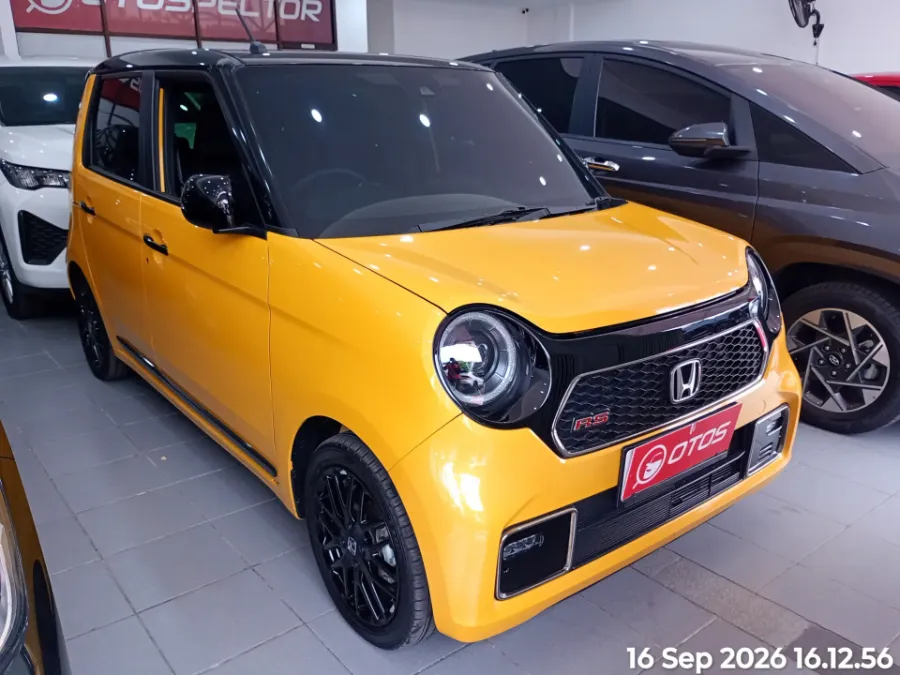 Foto Mobil Bekas Kanan Depan Honda N-One 0.7 NA (Naturally Aspirated) tahun 2023