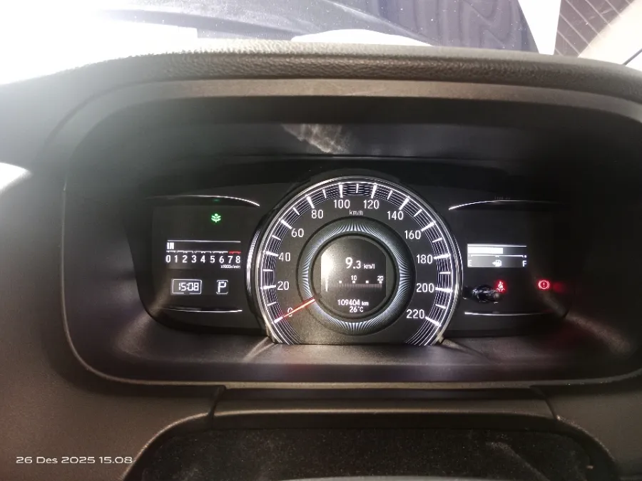 Foto Mobil Bekas Odometer Honda Odyssey 2.4 E tahun 2018