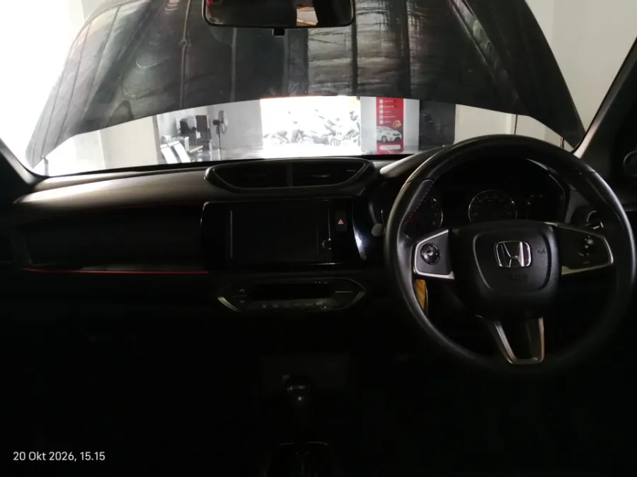 Foto Mobil Bekas Dashboard Honda WR-V 1.5 E tahun 2023