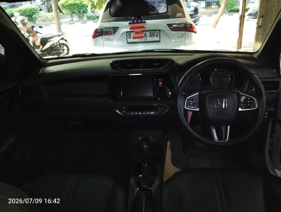 Foto Mobil Bekas Dashboard Honda WR-V 1.5 RS tahun 2022