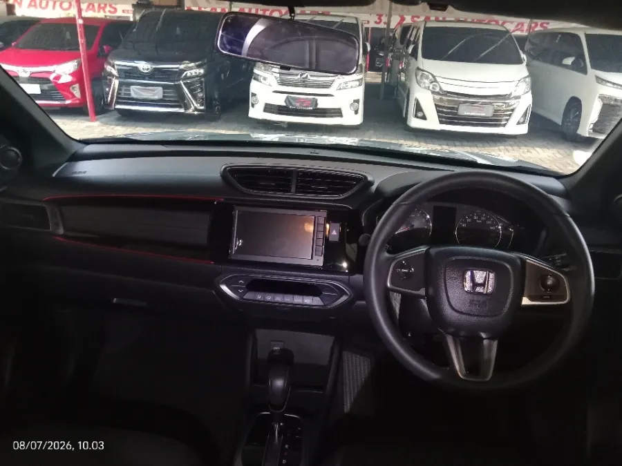 Foto Mobil Bekas Dashboard Honda WR-V 1.5 RS tahun 2023