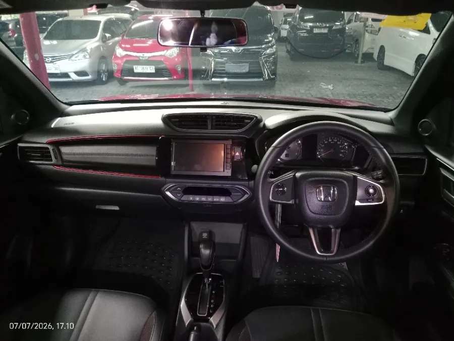 Foto Mobil Bekas Dashboard Honda WR-V 1.5 RS tahun 2023