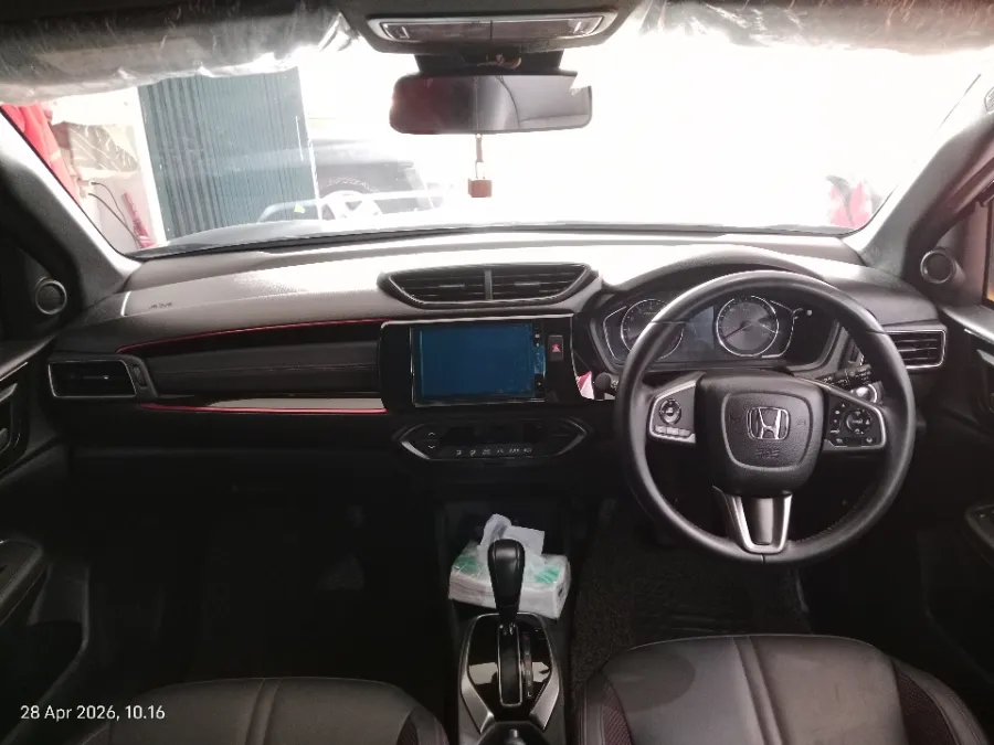 Foto Mobil Bekas Dashboard Honda WR-V 1.5 RS tahun 2023