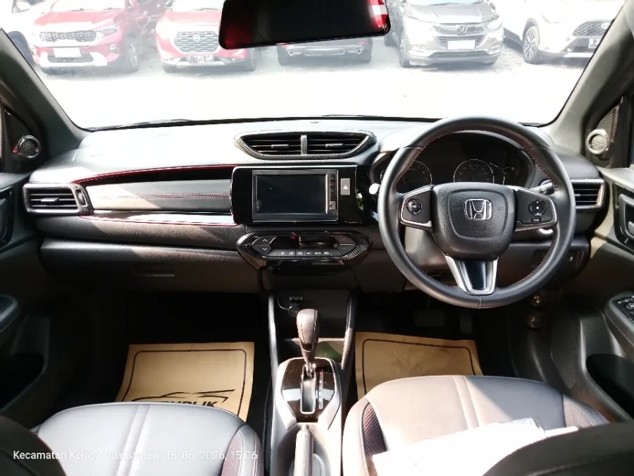 Foto Mobil Bekas Dashboard Honda WR-V 1.5 RS tahun 2023