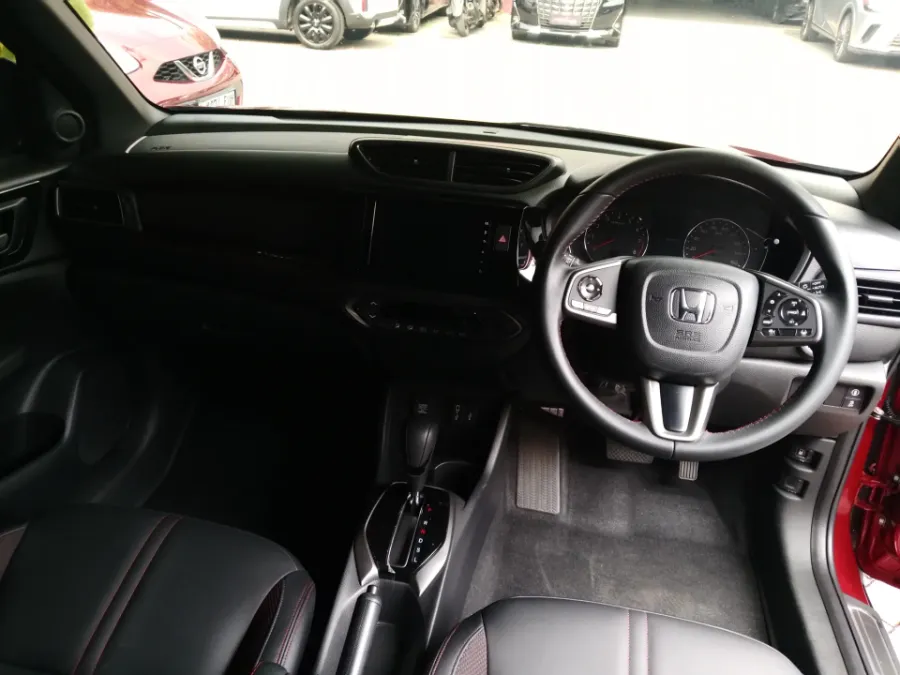 Foto Mobil Bekas Dashboard Honda WR-V 1.5 RS tahun 2023
