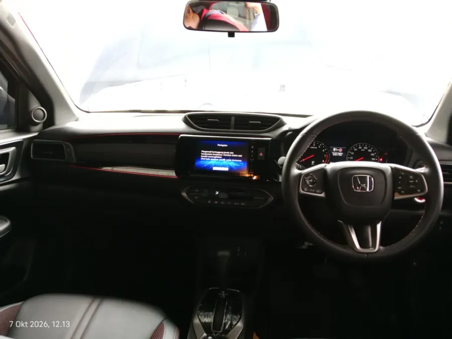 Foto Mobil Bekas Dashboard Honda WR-V 1.5 RS tahun 2023