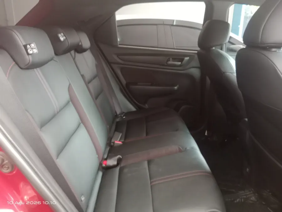 Foto Mobil Bekas Kabin Belakang Honda WR-V 1.5 RS tahun 2023