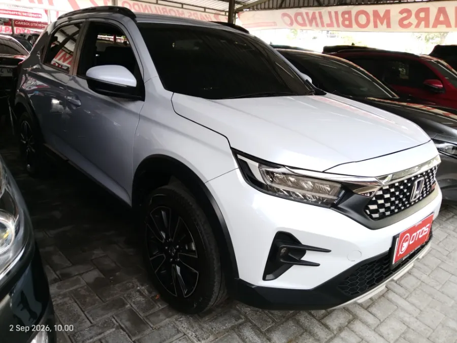 Foto Mobil Bekas Kanan Depan Honda WR-V 1.5 RS tahun 2023