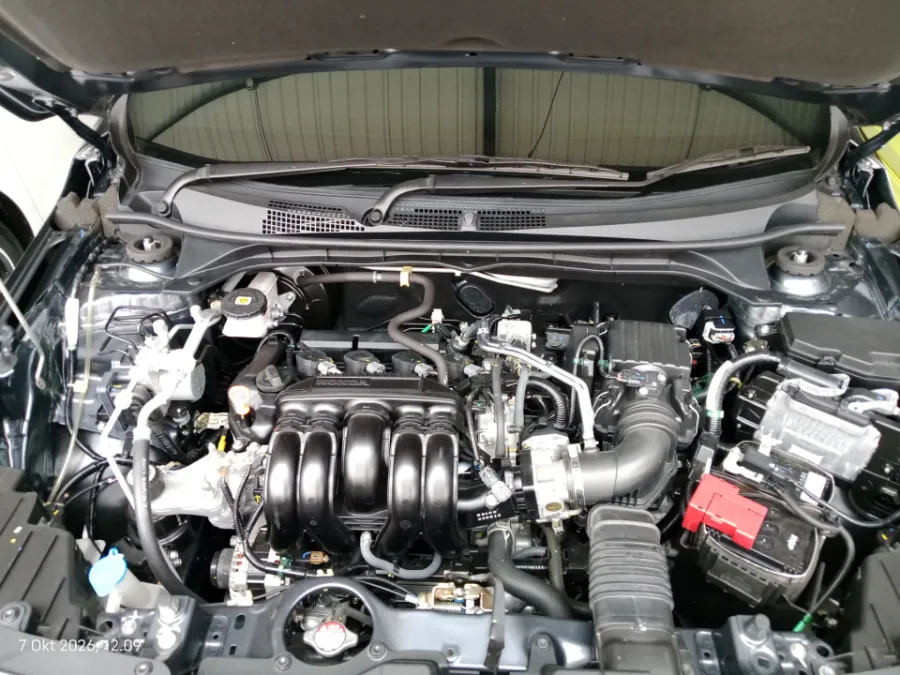 Foto Mobil Bekas Mesin Honda WR-V 1.5 RS tahun 2023