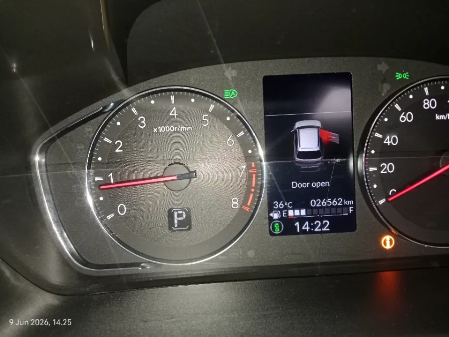 Foto Mobil Bekas Odometer Honda WR-V 1.5 RS tahun 2023