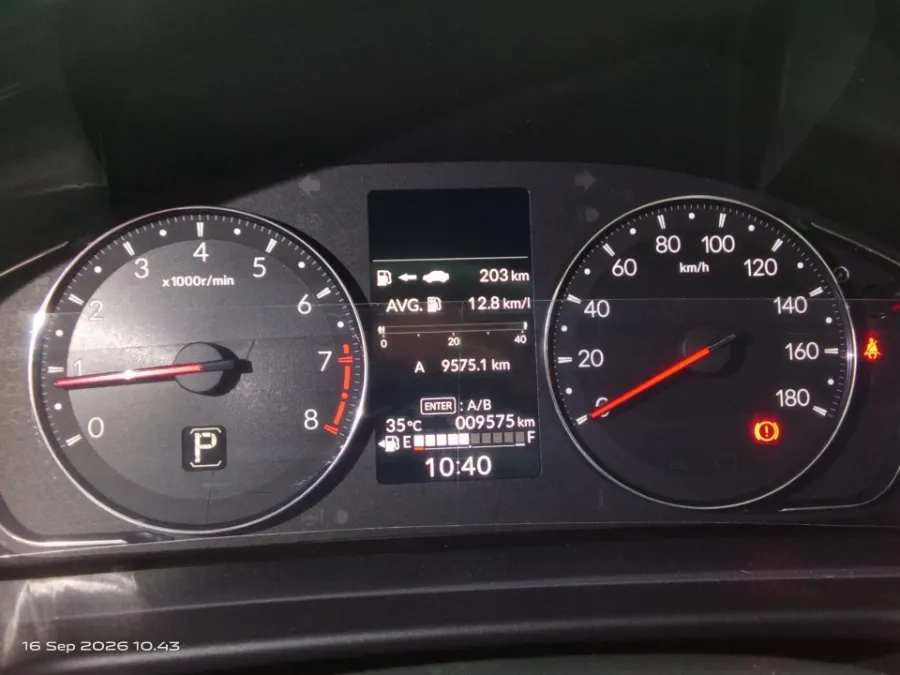 Foto Mobil Bekas Odometer Honda WR-V 1.5 RS tahun 2023