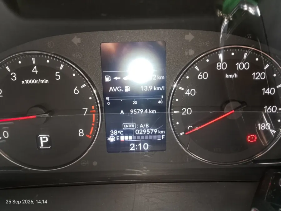 Foto Mobil Bekas Odometer Honda WR-V 1.5 RS tahun 2023