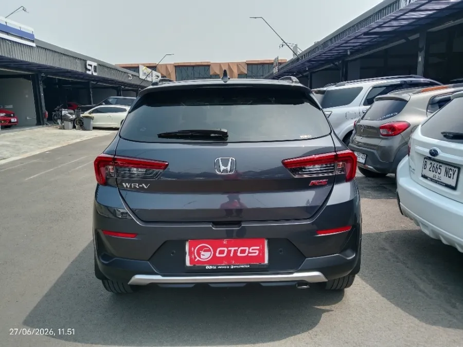 Foto Mobil Bekas Tampak Belakang Honda WR-V 1.5 RS tahun 2023
