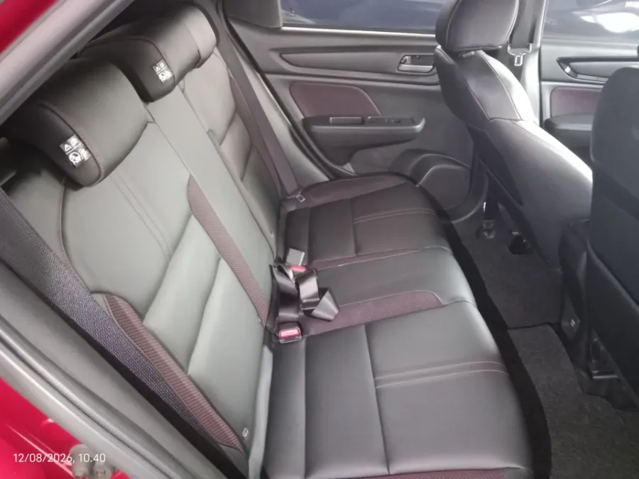 Foto Mobil Bekas Kabin Belakang Honda WR-V 1.5 RS tahun 2024