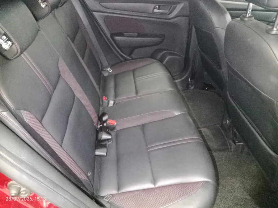 Foto Mobil Bekas Kabin Belakang Honda WR-V 1.5 RS tahun 2024