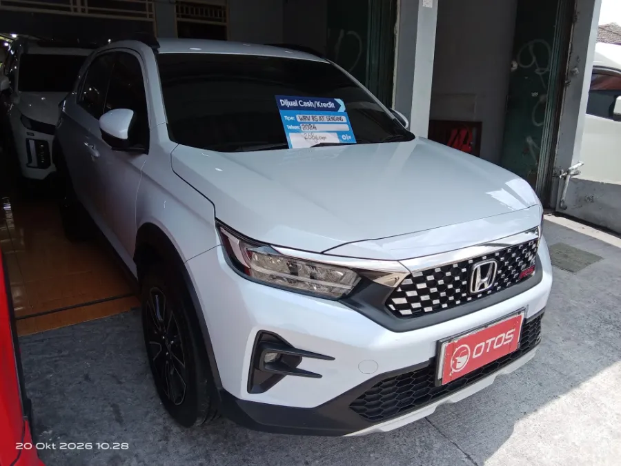 Foto Mobil Bekas Kanan Depan Honda WR-V 1.5 RS tahun 2024