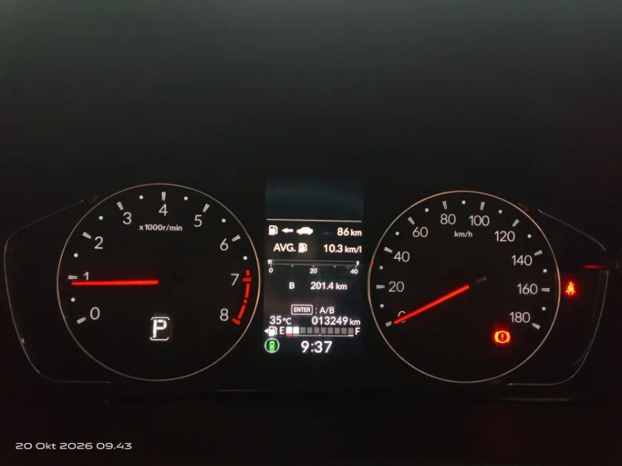 Foto Mobil Bekas Odometer Honda WR-V 1.5 RS tahun 2024