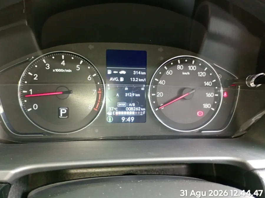 Foto Mobil Bekas Odometer Honda WR-V 1.5 RS tahun 2025