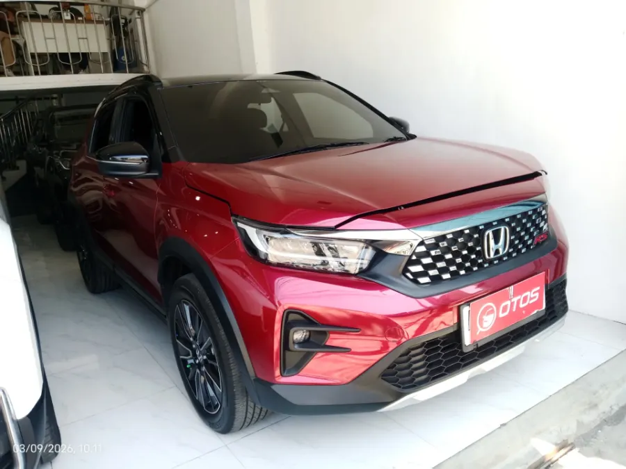 Foto Mobil Bekas Kanan Depan Honda WR-V 1.5 RS-HS tahun 2023