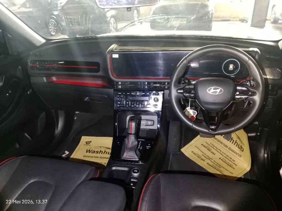 Foto Mobil Bekas Dashboard Hyundai Creta 1.5 N Line tahun 2025