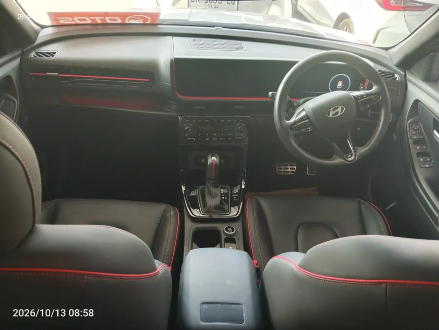 Foto Mobil Bekas Dashboard Hyundai Creta 1.5 N Line tahun 2025