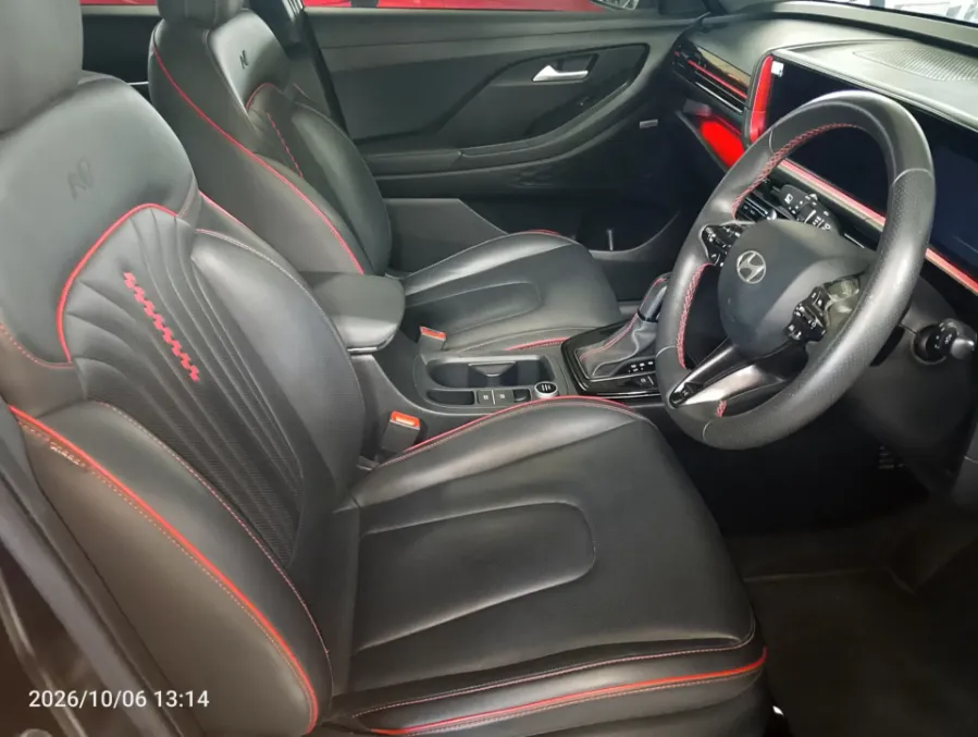 Foto Mobil Bekas Kabin Depan Hyundai Creta 1.5 N Line tahun 2025