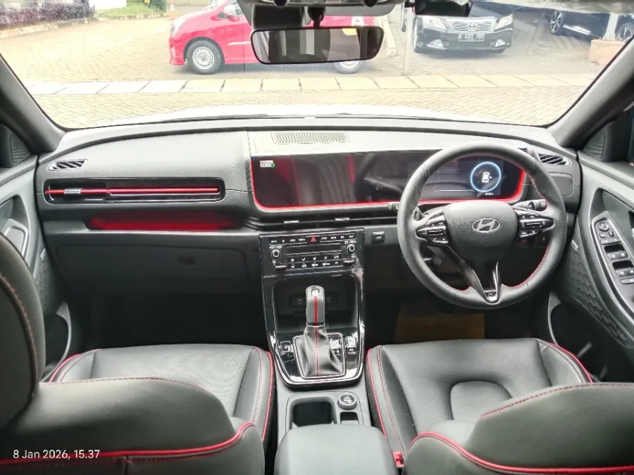 Foto Mobil Bekas Dashboard Hyundai Creta 1.5 N Line Turbo tahun 2025