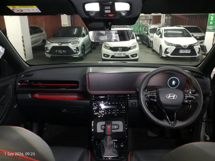 Foto Mobil Bekas Dashboard Hyundai Creta 1.5 N Line Turbo tahun 2025