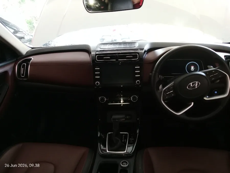 Foto Mobil Bekas Dashboard Hyundai Creta 1.5 Prime tahun 2022