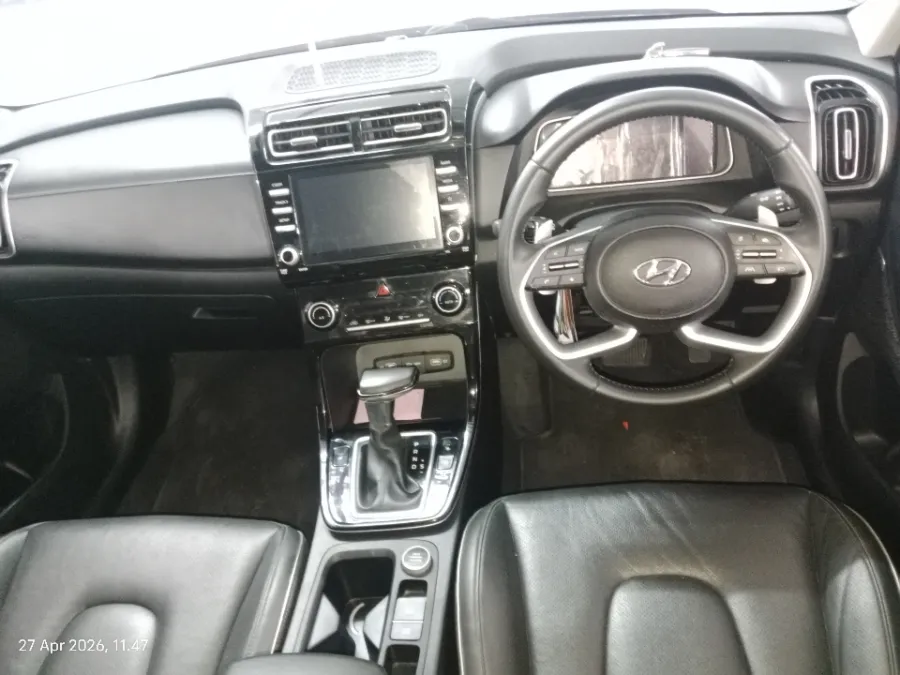 Foto Mobil Bekas Dashboard Hyundai Creta 1.5 Prime tahun 2022