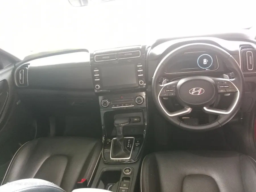 Foto Mobil Bekas Dashboard Hyundai Creta 1.5 Prime tahun 2022
